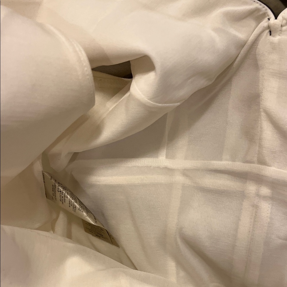 Burberry White Dress with Black Trim - Picture 11 of 16